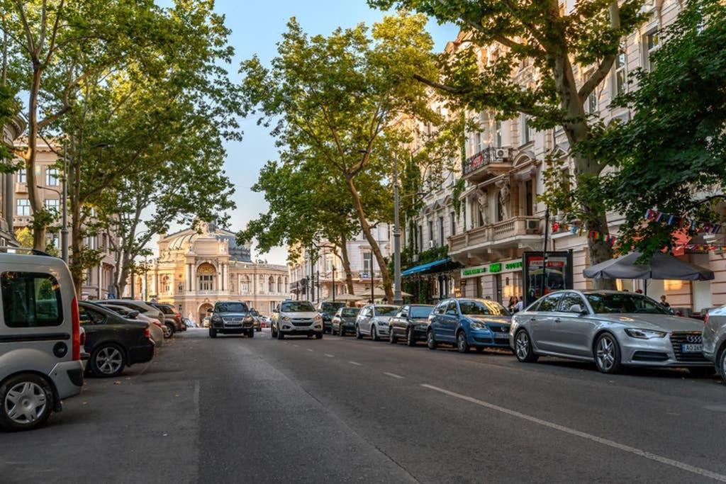 Три Квартала От Оперного-Тихий Лофт-Новый Апарт Odessa Buitenkant foto
